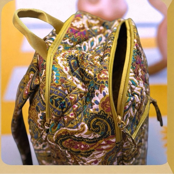 NEW VERA BRADLEY MULTICOLOR PAISLEY BACKPACK . - Picture 4 of 16